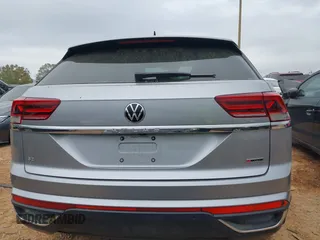 2020 Volkswagen Atlas SE z VIN 1V26C2CA5LC206661, wystawiony jako IAAI lot #41945822 z przebiegiem 43 297 mil mil oraz . Historia ofert i sprzedaży dostępna na DreamBid. Obrazek 16.