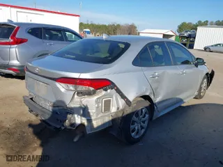 2021 Toyota Corolla LE with VIN JTDEPMAE7MJ121269, listed as a IAAI auction lot 41506424 with 122,669 mi miles. Bid and sale history available at carsss.com. Image 4.