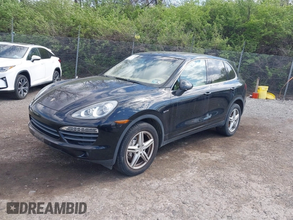 2011 Porsche Cayenne S Hybrid with VIN WP1AE2A27BLA91799, listed as a IAAI auction lot 42035613 with 131,480 mi miles. Bid and sale history available at carsss.com. Image 18.