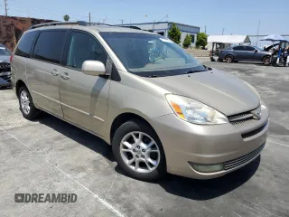 2005 Toyota Sienna XLE with VIN 5TDZA22C95S365305, listed as a Copart auction lot 62147565 with 137,931 mi miles and Clean title. Bid and sale history available at DreamBid. Image 4.