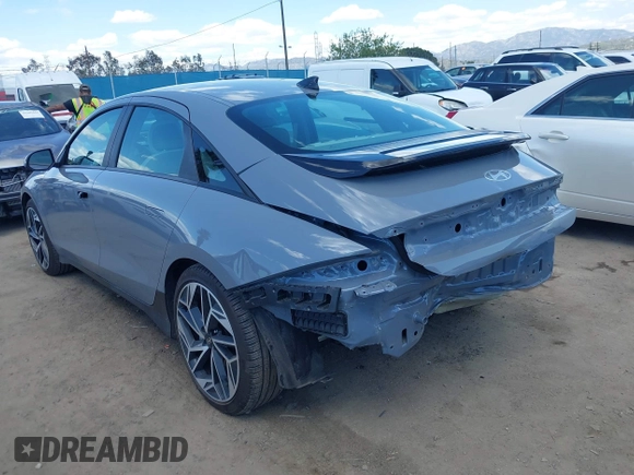 2023 Hyundai Ioniq 6 SEL z VIN KMHM34AA5PA033700, wystawiony jako IAAI lot #41954862 z przebiegiem 16 304 mil mil oraz . Historia ofert i sprzedaży dostępna na DreamBid. Obrazek 3.