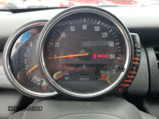 2015 MINI Hardtop с VIN WMWXM5C53F3A97113, выставлен на аукционе Copart как лот 53261385 с пробегом 43 053 миль миль и Списание • Salvage title. История ставок и продаж доступна на DreamBid. Изображение 9.