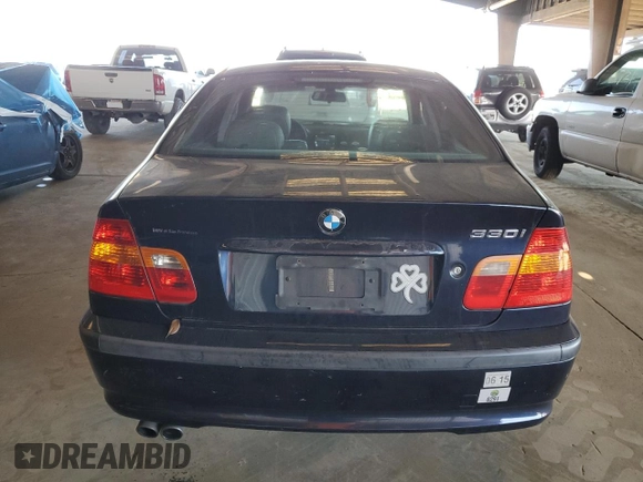 2002 BMW 3 Series 330i with VIN WBAEV53432KM15028, listed as a Copart auction lot 45958805 with 200,546 mi miles and Salvage Title. Bid and sale history available at carsss.com. Image 6.