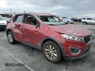 2017 Kia Sorento LX with VIN 5XYPG4A33HG294350, listed as a Copart auction lot 53995425 with 191,082 mi miles and Salvage Title. Bid and sale history available at carsss.com. Image 4.