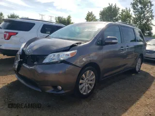 2013 Toyota Sienna XLE z VIN 5TDDK3DC1DS056128, wystawiony jako Copart lot #65143524 z przebiegiem 64 132 mil mil oraz Szkoda całkowita • Salvage title. Historia ofert i sprzedaży dostępna na DreamBid. Obrazek 1.