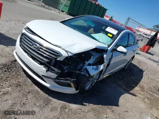 2015 Hyundai Sonata 2.4L Sport with VIN 5NPE34AF6FH227230, listed as a IAAI auction lot 41843379 with 186,332 mi miles. Bid and sale history available at carsss.com. Image 17.