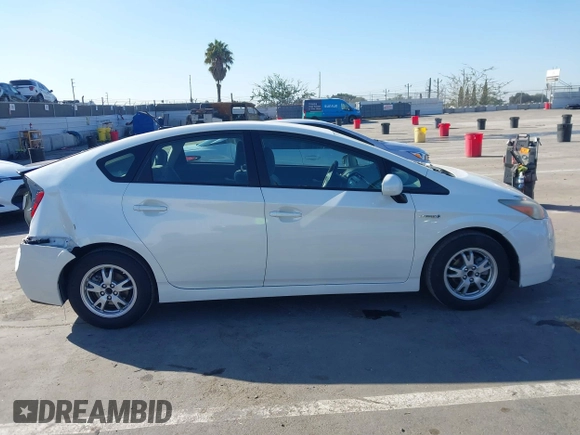 2011 Toyota Prius I with VIN JTDKN3DU6B1342882, listed as a IAAI auction lot 41763788 with 137,120 mi miles. Bid and sale history available at carsss.com. Image 13.