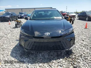 2025 Toyota Camry LE with VIN 4T1DAACK9SU565162, listed as a Copart auction lot 53148875 with 6,878 mi miles and Clean Title. Bid and sale history available at carsss.com. Image 5.