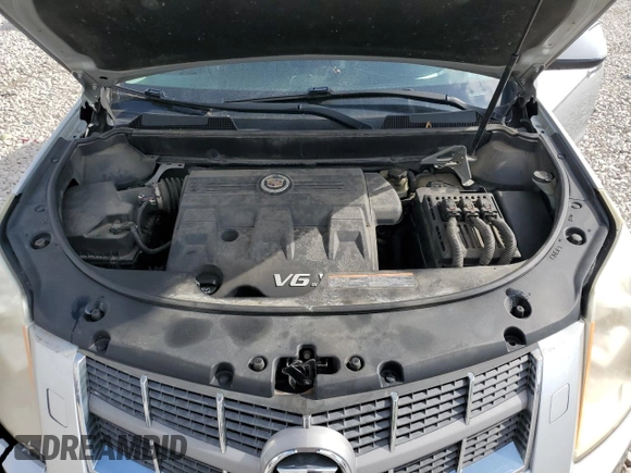 2011 Cadillac SRX Performance Collection z VIN 3GYFNBEY1BS527377, wystawiony jako Copart lot #57022915 z przebiegiem 193 905 mil mil oraz Tytuł czysty. Historia ofert i sprzedaży dostępna na DreamBid. Obrazek 12.