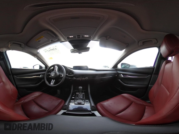 2022 Mazda 3 Carbon Edition z VIN 3MZBPACL7NM313242, wystawiony jako IAAI lot #42095279 z przebiegiem 30 787 mil mil oraz . Historia ofert i sprzedaży dostępna na DreamBid. Obrazek 18.