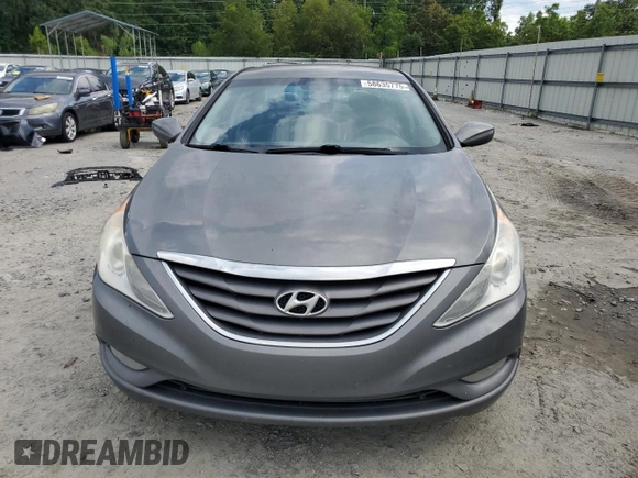 2013 Hyundai Sonata GLS z VIN 5NPEB4AC3DH811185, wystawiony jako Copart lot #58635775 z przebiegiem 153 263 mil mil oraz Czysty tytuł • Clean title. Historia ofert i sprzedaży dostępna na DreamBid. Obrazek 5.