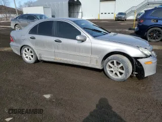 2006 Mercedes-Benz C with VIN WDBRF54J56F732974, listed as a Copart auction lot 49057985 with 208,484 mi miles and Clean Title. Bid and sale history available at DreamBid. Image 4.