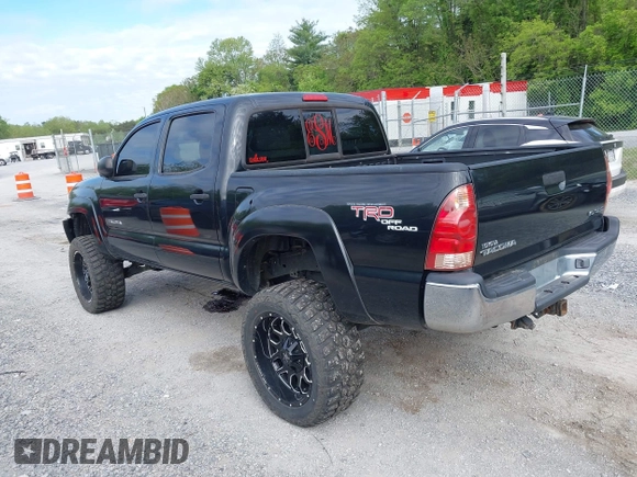 2007 Toyota Tacoma PreRunner z VIN 5TEJU62NX7Z338052, wystawiony jako IAAI lot #42204246 z przebiegiem 202 296 mil mil oraz . Historia ofert i sprzedaży dostępna na DreamBid. Obrazek 3.