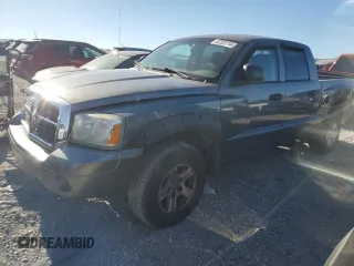 2006 Dodge Dakota SLT with VIN 1D7HW48K86S522957, listed as a Copart auction lot 82322744 with 182,278 mi miles and Salvage Title. Bid and sale history available at carsss.com. Image 1.