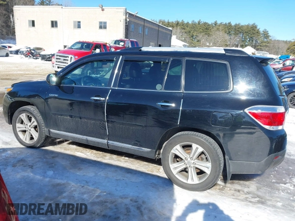 2012 Toyota Highlander Limited with VIN 5TDDK3EH7CS094665, listed as a IAAI auction lot 41580151 with 225,032 mi miles. Bid and sale history available at carsss.com. Image 14.