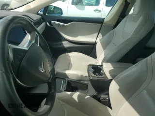 2016 Tesla Model S 90D with VIN 5YJSA1E29GF134975, listed as a Copart auction lot 61823295 with Not provided miles and Non repairable. Bid and sale history available at DreamBid. Image 8.