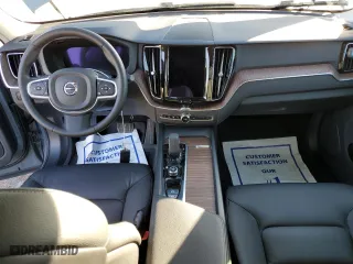 2022 Volvo XC60 Momentum with VIN YV4L12DK2N1906277, listed as a Copart auction lot 73042332 with 15,804 mi miles. Bid and sale history available at carsss.com. Image 8.