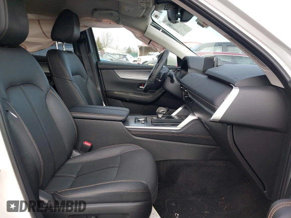 2024 Mazda CX-90 Preferred Plus with VIN JM3KKCHD1R1149351, listed as a IAAI auction lot 41519558 with 22,165 mi miles and . Bid and sale history available at DreamBid. Image 5.