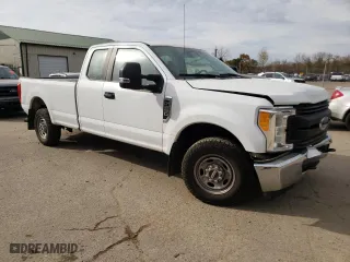 2017 Ford Super Duty F-250 SRW XLT with VIN 1FT7X2A60HEF21937, listed as a Copart auction lot 77828424 with 98,679 mi miles and Salvage Title. Bid and sale history available at carsss.com. Image 4.