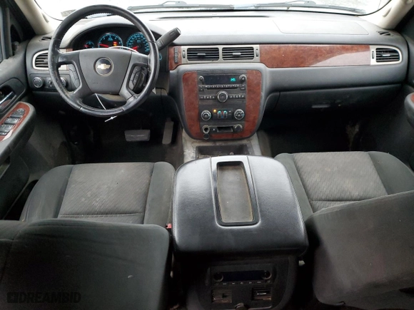 2009 Chevrolet Avalanche LT w/2LT with VIN 3GNFK22069G219929, listed as a Copart auction lot 82619804 with 189,811 mi miles and Salvage Title. Bid and sale history available at carsss.com. Image 8.