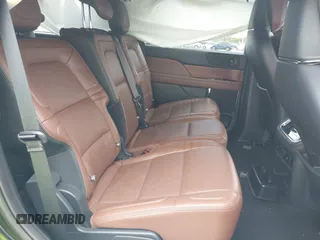 2023 Lincoln Navigator Reserve z VIN 5LMJJ2KG1PEL10963, wystawiony jako IAAI lot #42015849 z przebiegiem 31 852 mil mil oraz . Historia ofert i sprzedaży dostępna na DreamBid. Obrazek 8.