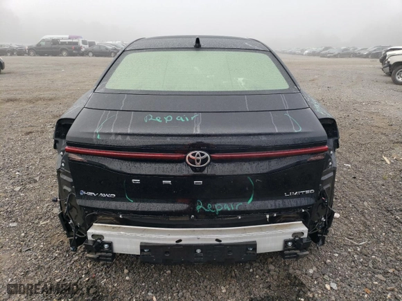 2024 Toyota Crown XLE with VIN JTDAAAAF0R3019296, listed as a Copart auction lot 68218624 with 20,082 mi miles and Salvage Title. Bid and sale history available at carsss.com. Image 6.