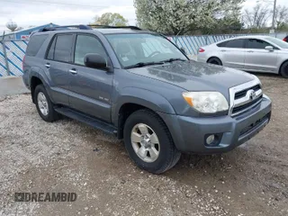 2006 Toyota 4Runner SR5 z VIN JTEBU14R860097237, wystawiony jako IAAI lot #42087533 z przebiegiem 249 482 mil mil oraz . Historia ofert i sprzedaży dostępna na DreamBid. Obrazek 1.