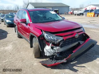 2021 Toyota RAV4 XLE with VIN 2T3P1RFVXMW182553, listed as a IAAI auction lot 41813642 with 37,722 mi miles. Bid and sale history available at carsss.com. Image 1.