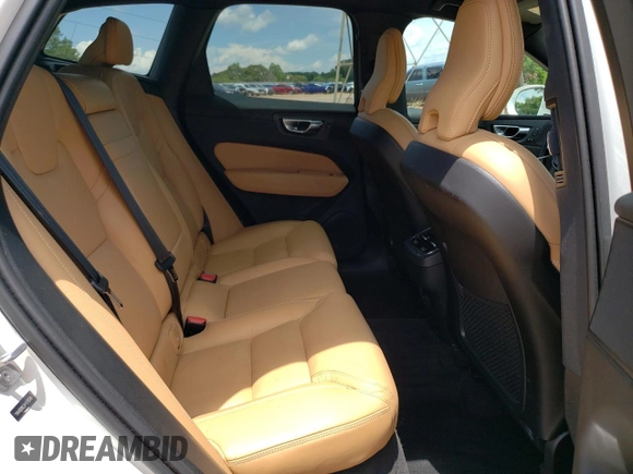 2021 Volvo XC60 Inscription with VIN YV4102RL3M1856578, listed as a Copart auction lot 60994225 with 45,748 mi miles and Salvage title. Bid and sale history available at DreamBid. Image 11.