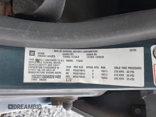 2006 Chevrolet Colorado 3LT with VIN 1GCDT136568261469, listed as a IAAI auction lot 42372412 with 171,580 mi miles and . Bid and sale history available at DreamBid. Image 9.