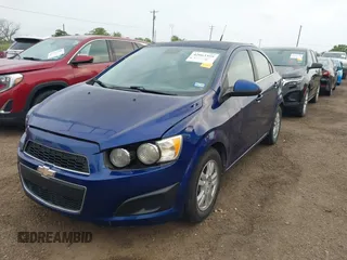 2013 Chevrolet Sonic LT with VIN 1G1JC5SH9D4160364, listed as a IAAI auction lot 42063359 with 111,222 mi miles and . Bid and sale history available at DreamBid. Image 2.