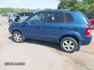 2007 Hyundai Tucson GLS with VIN KM8JM12B37U503257, listed as a IAAI auction lot 42173766 with 122,934 mi miles. Bid and sale history available at carsss.com. Image 3.