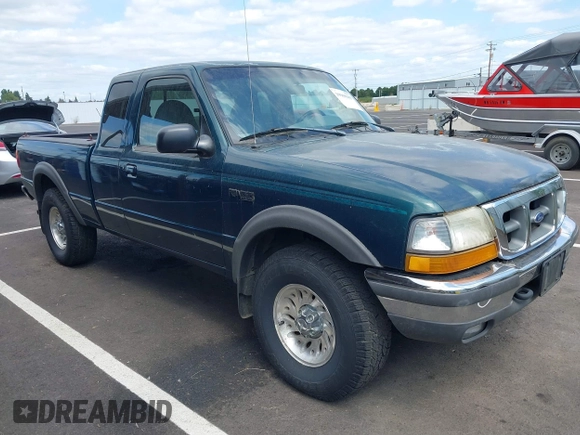1998 Ford Ranger XL with VIN 1FTZR15X0WPB53826, listed as a IAAI auction lot 39960203 with 134,393 mi miles. Bid and sale history available at carsss.com. Image 1.