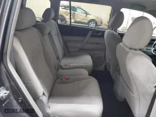 2011 Toyota Highlander with VIN 5TDBK3EH5BS053442, listed as a Copart auction lot 45643355 with 137,043 mi miles and Clean Title. Bid and sale history available at carsss.com. Image 11.