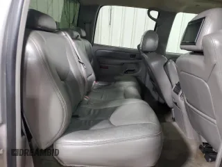 2006 GMC Sierra Denali z VIN 2GTEK63N661185470, wystawiony jako Copart lot #85517684 z przebiegiem 154 457 mil mil oraz Szkoda całkowita • Salvage title. Historia ofert i sprzedaży dostępna na DreamBid. Obrazek 10.