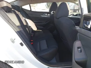 2017 Nissan Maxima SV with VIN 1N4AA6APXHC392355, listed as a IAAI auction lot 41153272 with 83,384 mi miles and . Bid and sale history available at DreamBid. Image 8.