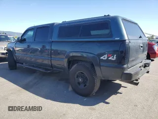2003 GMC Sierra 1500HD SLT z VIN 1GTGK13U83F193383, wystawiony jako Copart lot #48501345 z przebiegiem 182 639 mil mil oraz Szkoda całkowita • Salvage title. Historia ofert i sprzedaży dostępna na DreamBid. Obrazek 2.
