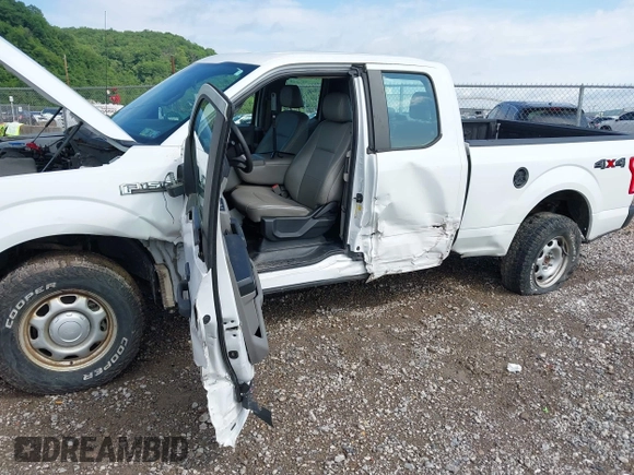 2016 Ford F-150 XLT with VIN 1FTFX1EF3GFD51260, listed as a IAAI auction lot 42434849 with 83,598 mi miles and . Bid and sale history available at DreamBid. Image 6.