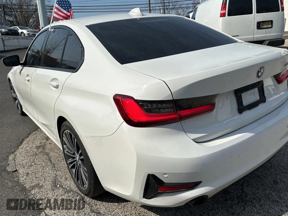 2021 BMW 3 Series 330i with VIN 3MW5R1J00M8B48688, listed as a Copart auction lot 49133935 with 43,293 mi miles and Clean Title. Bid and sale history available at carsss.com. Image 3.