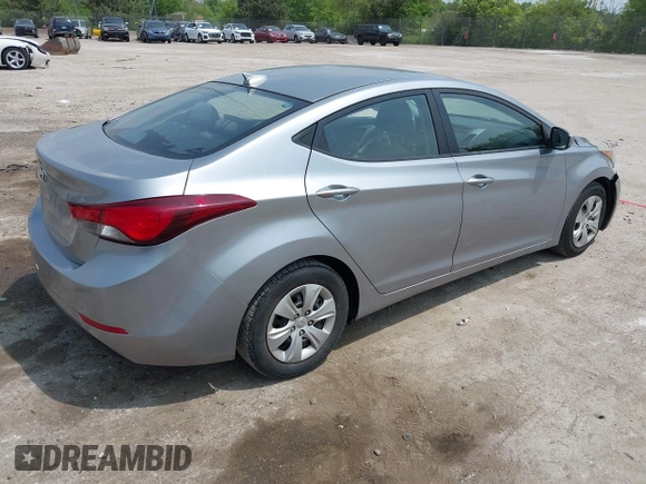 2016 Hyundai Elantra SE with VIN 5NPDH4AE4GH752857, listed as a IAAI auction lot 42421560 with 200,290 mi miles and . Bid and sale history available at DreamBid. Image 4.