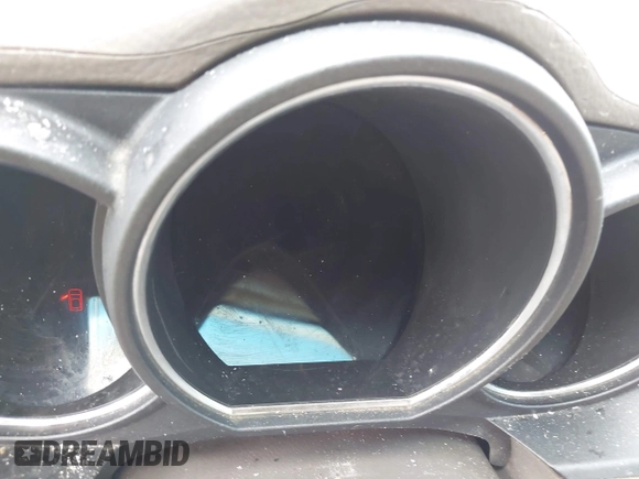 2005 Lexus RX 330 z VIN 2T2HA31U05C085370, wystawiony jako IAAI lot #42512890 z przebiegiem Nie podano mil oraz . Historia ofert i sprzedaży dostępna na DreamBid. Obrazek 7.