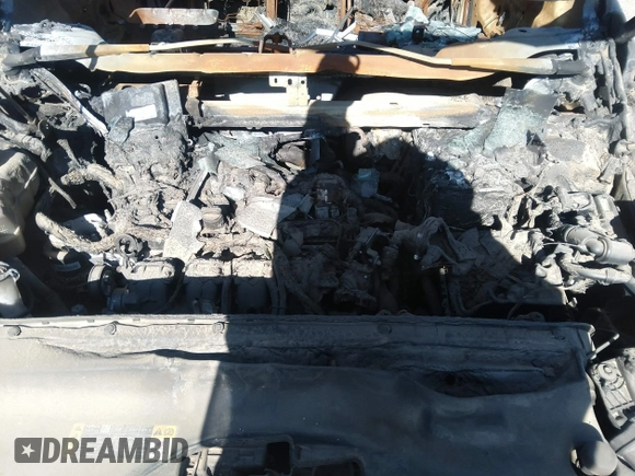 2020 Ford Edge SE z VIN 2FMPK3G92LBB18032, wystawiony jako IAAI lot #38222784 z przebiegiem Nie podano mil oraz . Historia ofert i sprzedaży dostępna na DreamBid. Obrazek 10.