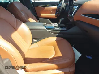 2019 Maserati Levante z VIN ZN661XUA8KX320520, wystawiony jako IAAI lot #42275896 z przebiegiem 48 215 mil mil oraz . Historia ofert i sprzedaży dostępna na DreamBid. Obrazek 5.