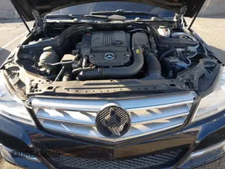 2013 Mercedes-Benz C-Class C 250 Sport with VIN WDDGF4HB8DR269848, listed as a IAAI auction lot 40823352 with 110,439 mi miles. Bid and sale history available at carsss.com. Image 10.