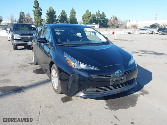2021 Toyota Prius L Eco with VIN JTDKAMFU0M3133871, listed as a IAAI auction lot 41364847 with 66,102 mi miles. Bid and sale history available at carsss.com. Image 1.