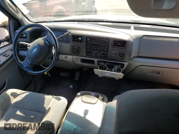 2003 Ford F-350 XL with VIN 1FTSX31P13EC62926, listed as a Copart auction lot 61341714 with 253,071 mi miles and Salvage Title. Bid and sale history available at DreamBid. Image 8.