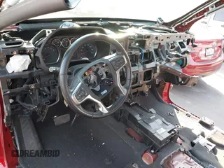 2021 Chevrolet Suburban LT z VIN 1GNSCCKD8MR138864, wystawiony jako IAAI lot #41296984 z przebiegiem Nie podano mil oraz . Historia ofert i sprzedaży dostępna na DreamBid. Obrazek 6.
