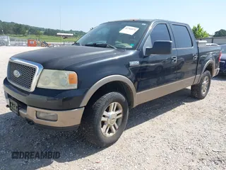 2005 Ford F-150 XLT z VIN 1FTPW14595KD94652, wystawiony jako IAAI lot #42766074 z przebiegiem 245 344 mil mil oraz . Historia ofert i sprzedaży dostępna na DreamBid. Obrazek 17.