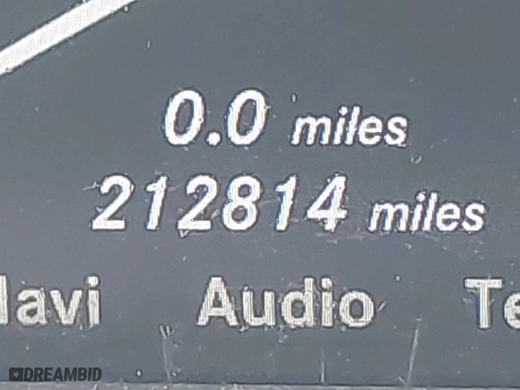 2010 Mercedes-Benz S-Class S 550 with VIN WDDNG7BB6AA333698, listed as a IAAI auction lot 41721324 with 212,814 mi miles. Bid and sale history available at carsss.com. Image 15.