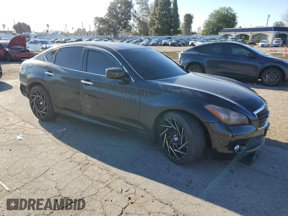 2013 Infiniti M with VIN JN1BY1AP3DM511240, listed as a Copart auction lot 49737185 with 116,644 mi miles and Salvage title. Bid and sale history available at DreamBid. Image 4.